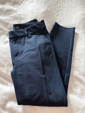 Women’s Old Navy High-Rise Pixie Dress Pants